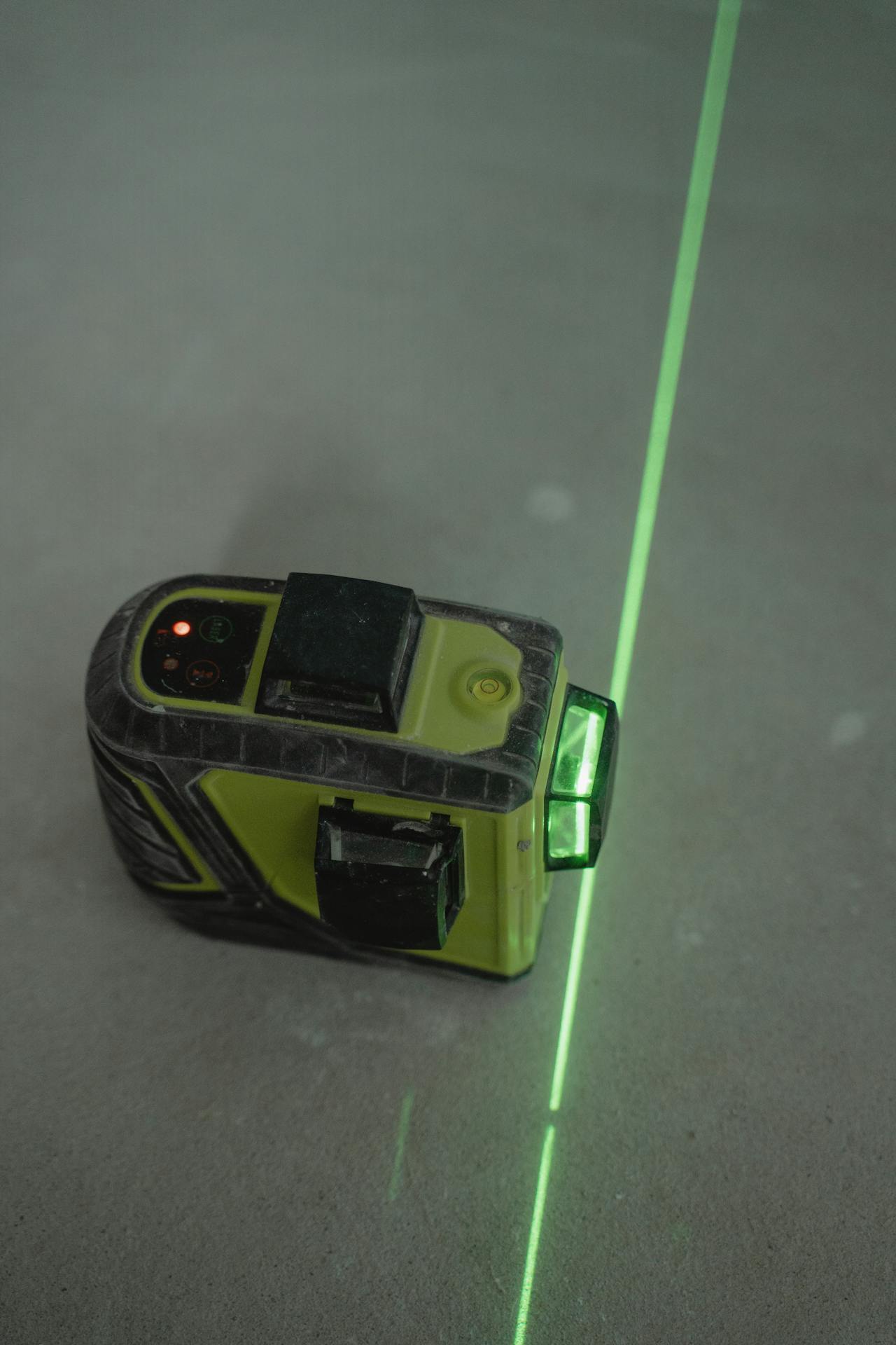 Professional laser level precision